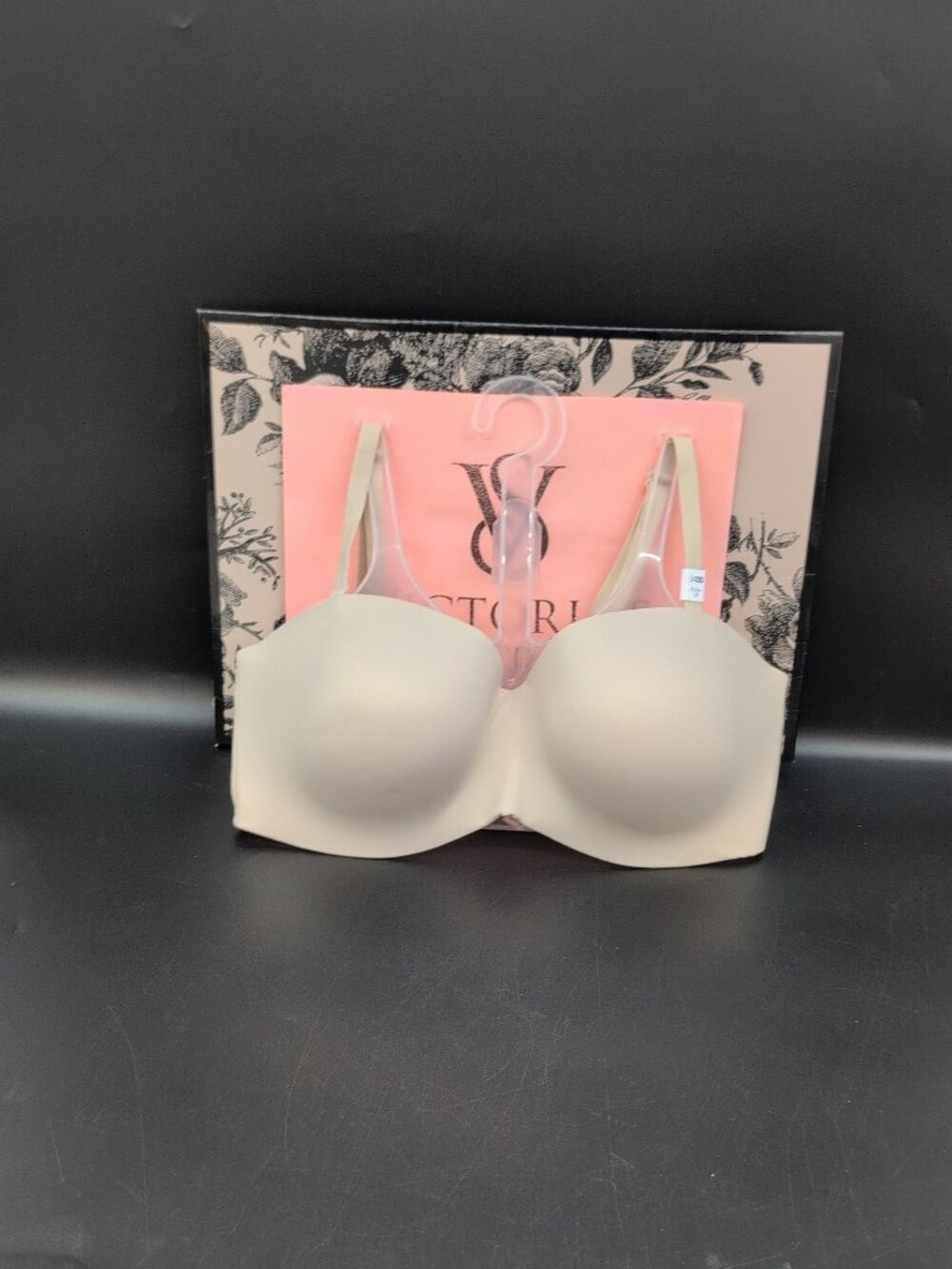 Victoria Secret Pink Wear Everywhere Push Up Strapless Bra 34DD Marzipan